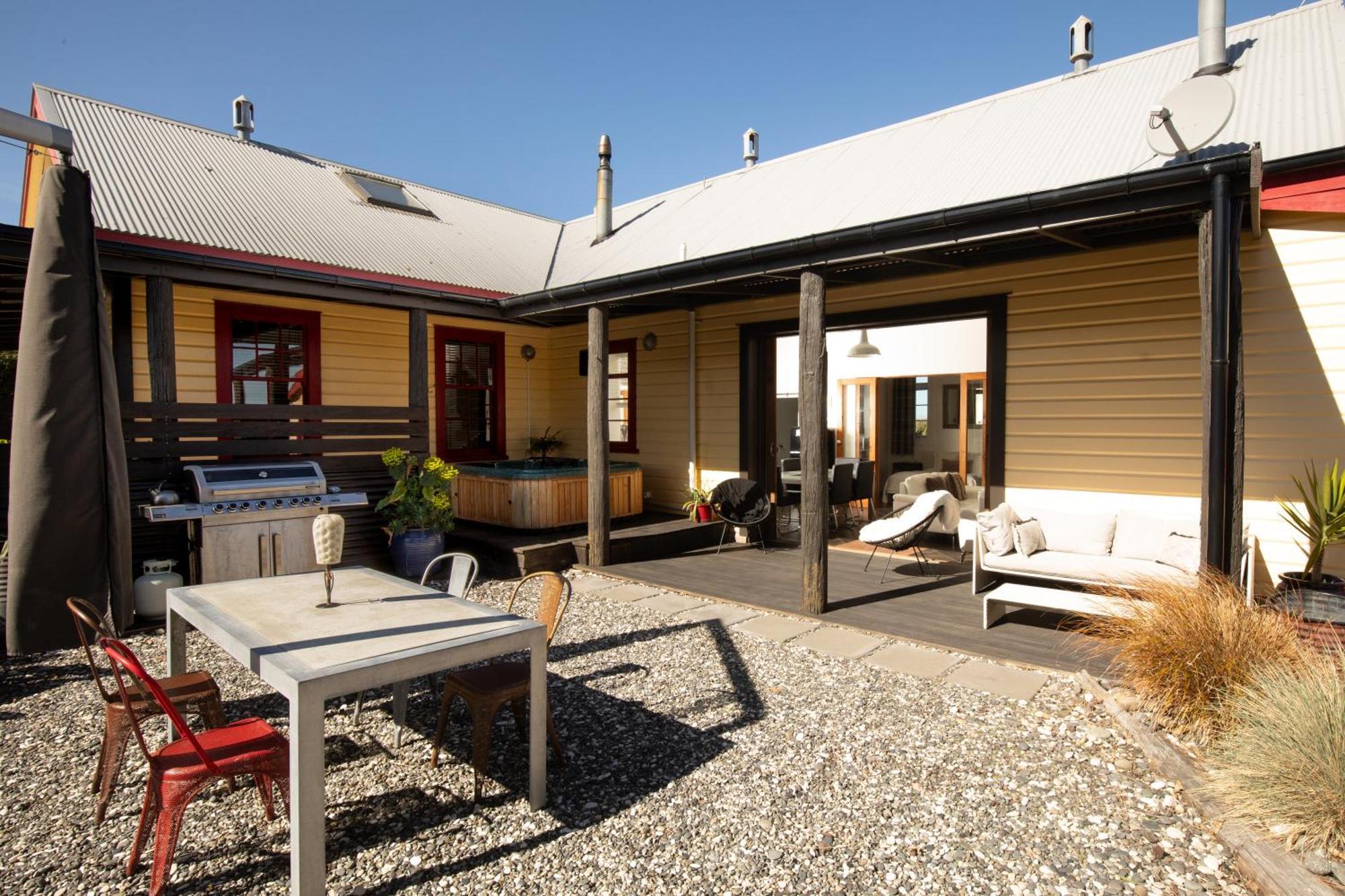 The Factory Luxury Accomodation Kaikoura Extérieur photo
